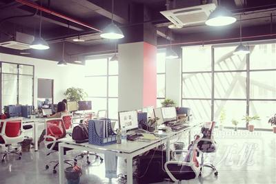 重慶科萊姆教育信息咨詢服務 專業(yè)與舒適并存的工作環(huán)境